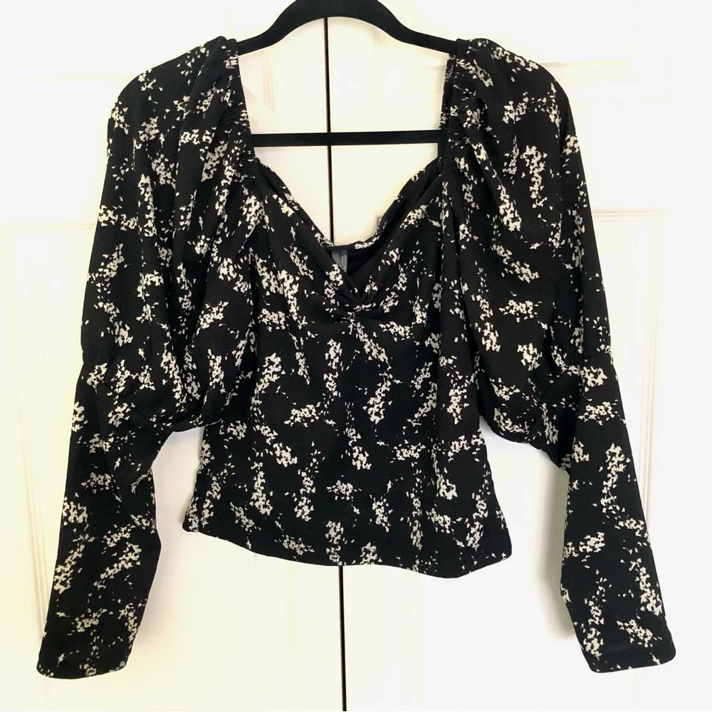 Anthropologie Black Motif Sweetheart Neckline Puff Sleeve Blouse Size L